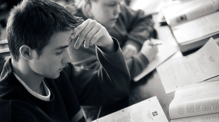 Gemeinsame Vorbereitung auf Schulaufgaben • Auch online • Kursort München-Zentrum