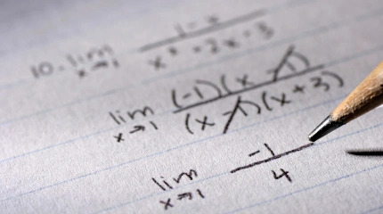 Vorbereitung auf das Abitur in Bayern • Intensivkurs Mathematik • Auch online • Kursort München-Zentrum